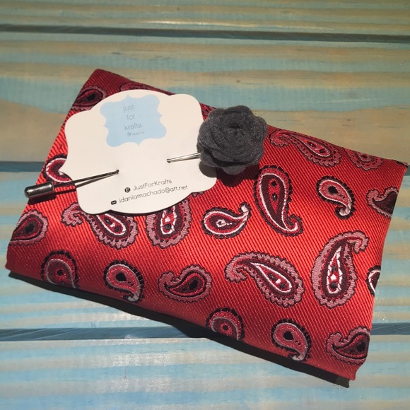 Other - Men’s pocket square and lapel pin Other - Men’s pocket square and lapel pin